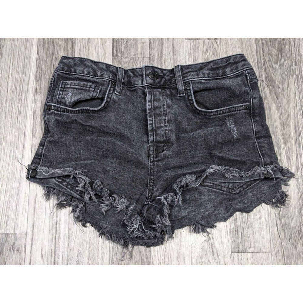 (3/$35) Forever 21 Size 27 Distressed Fringe Hem Button Fly Black Denim Shorts